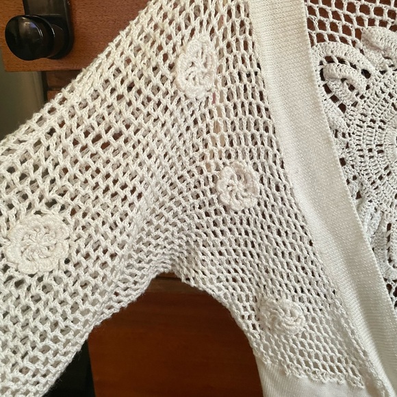 Candies Ivory Crochet Cardigan Junior size L or XS women - Picture 3 of 8